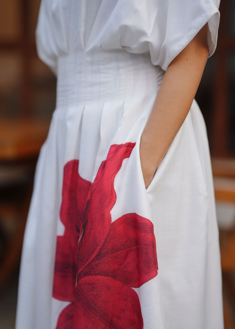 Linen Red Bloom